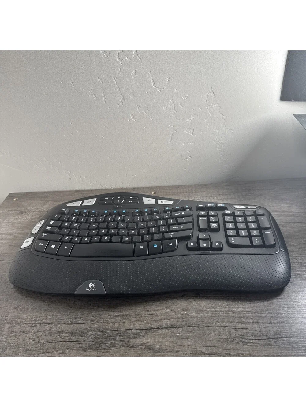 Logitech K350 Wireless Wave Keyboard Ergonomic Design NO DONGLE